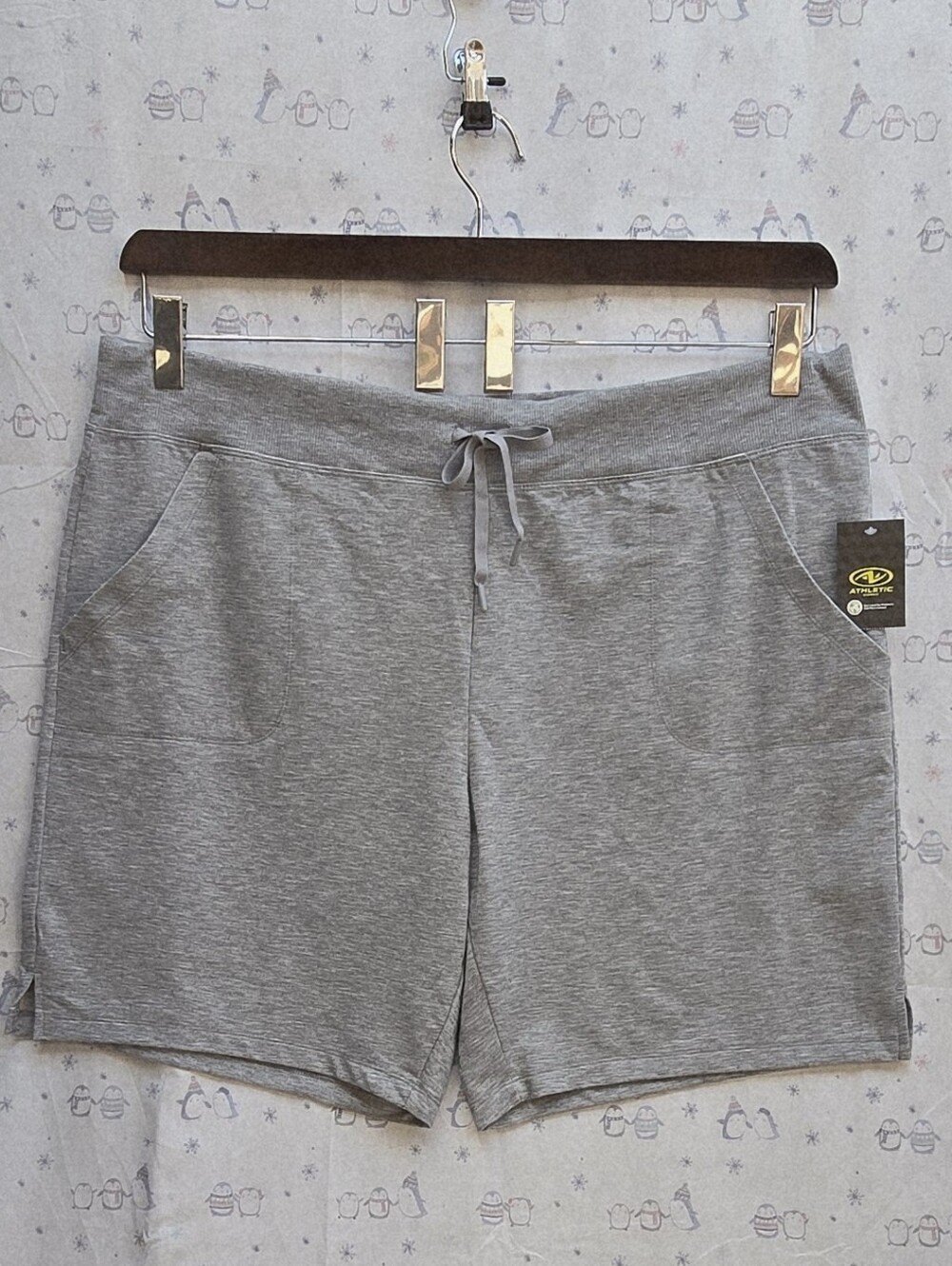 Athletic Works Light Gray Drawstring Women's Athletic Shorts. Size 3XL